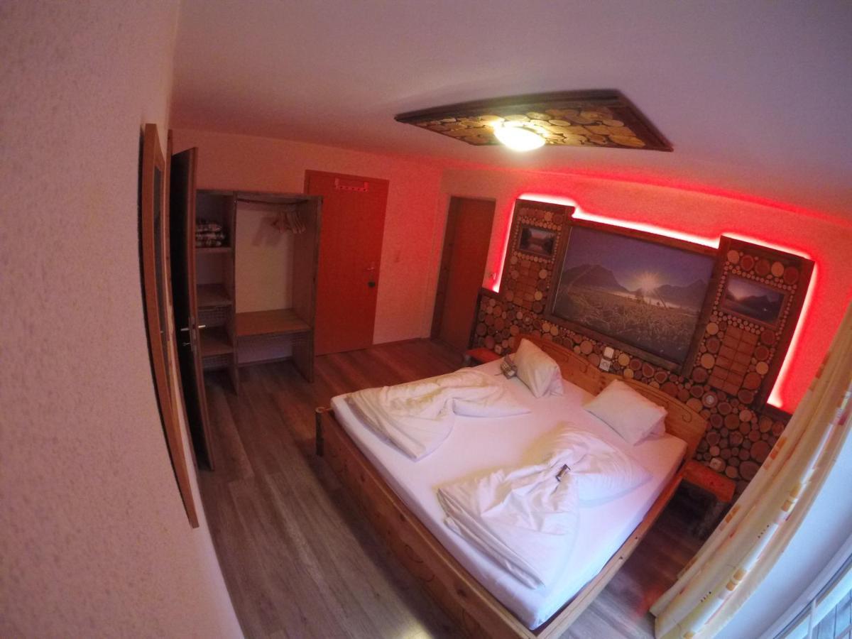 Alpin-Sportiv Apartment Lermoos Bagian luar foto